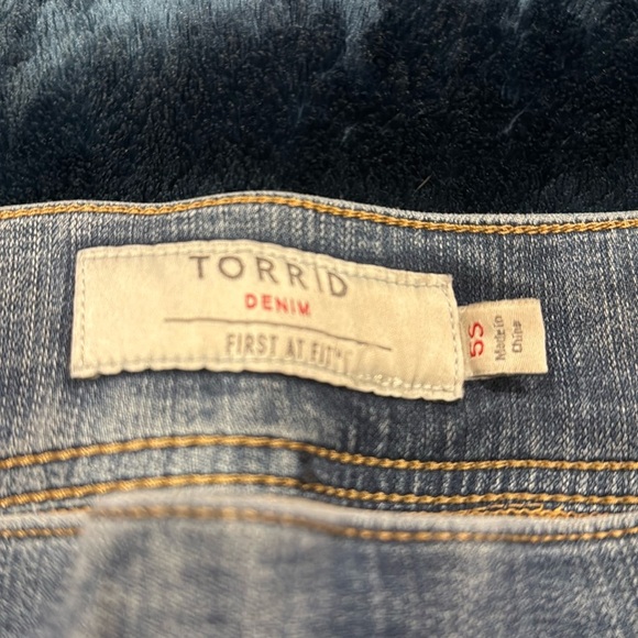 Torrid Jeans size 5s.  (BT 3) - Picture 1 of 7